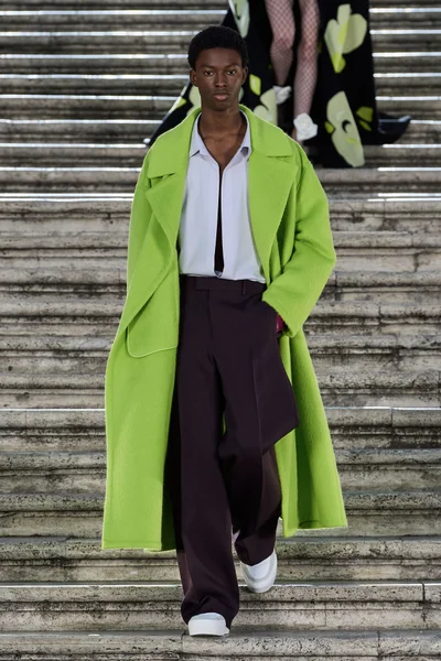 Look 67
